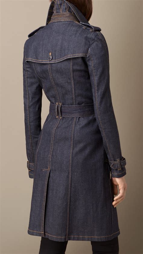 burberry trench coat with jeans
